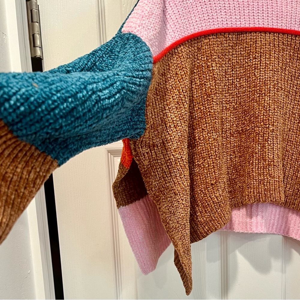 Sweater - Picture 3 of 5